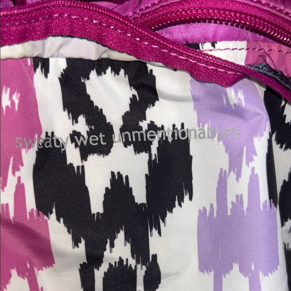lululemon Effortless Bag Yoga Tote Laptop Neon Purple Nylon - Picture 15 of 17
